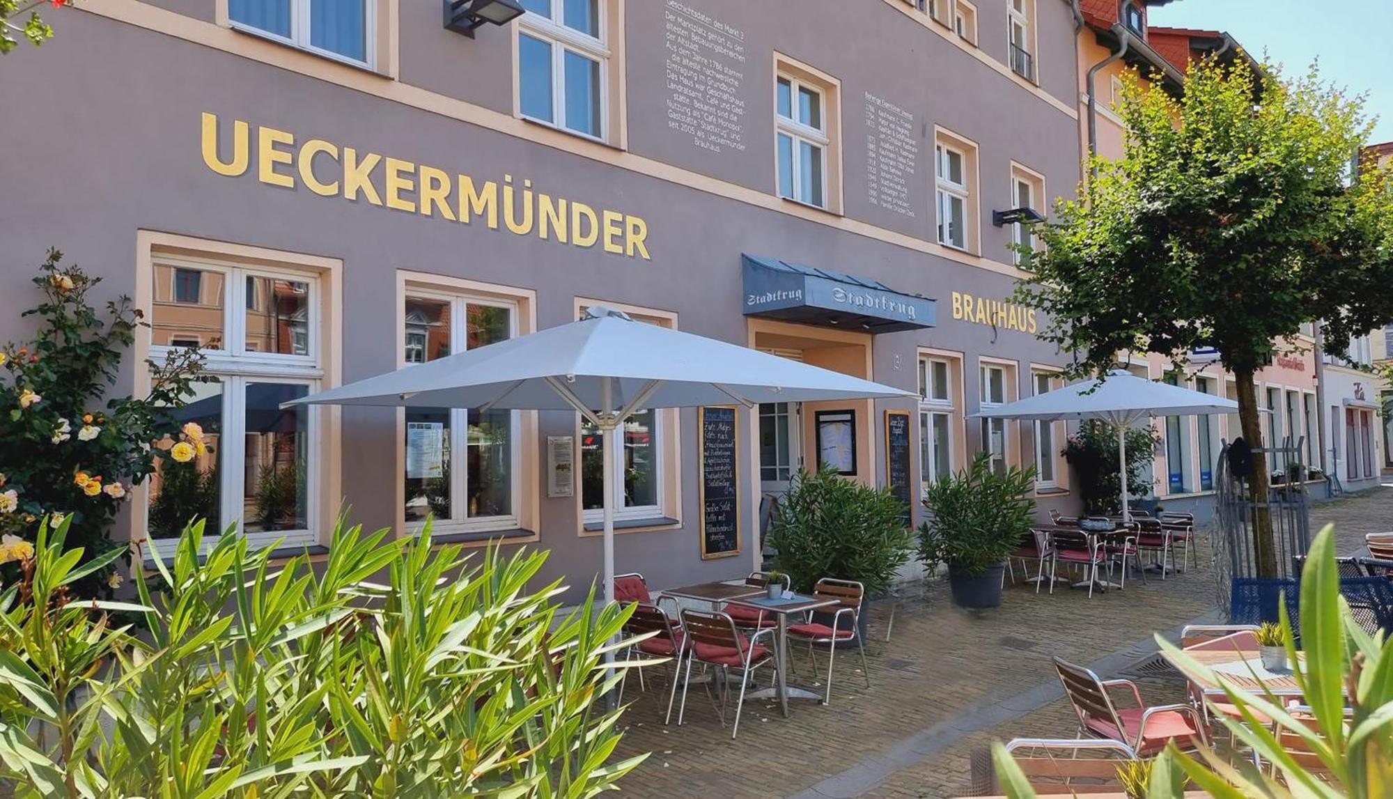 Hotel Am Markt & Brauhaus Stadtkrug Ueckermünde Екстериор снимка