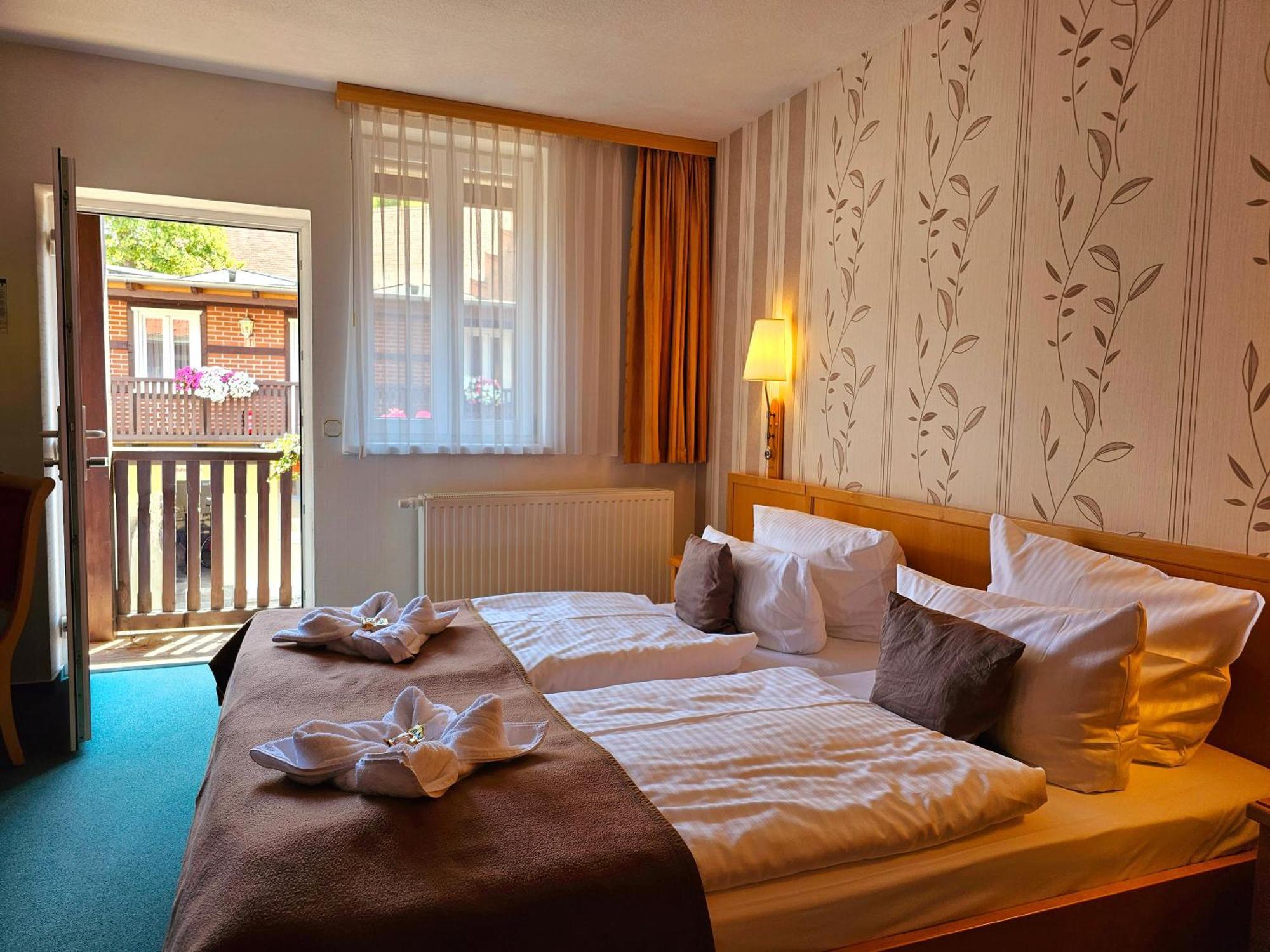 Hotel Am Markt & Brauhaus Stadtkrug Ueckermünde Екстериор снимка