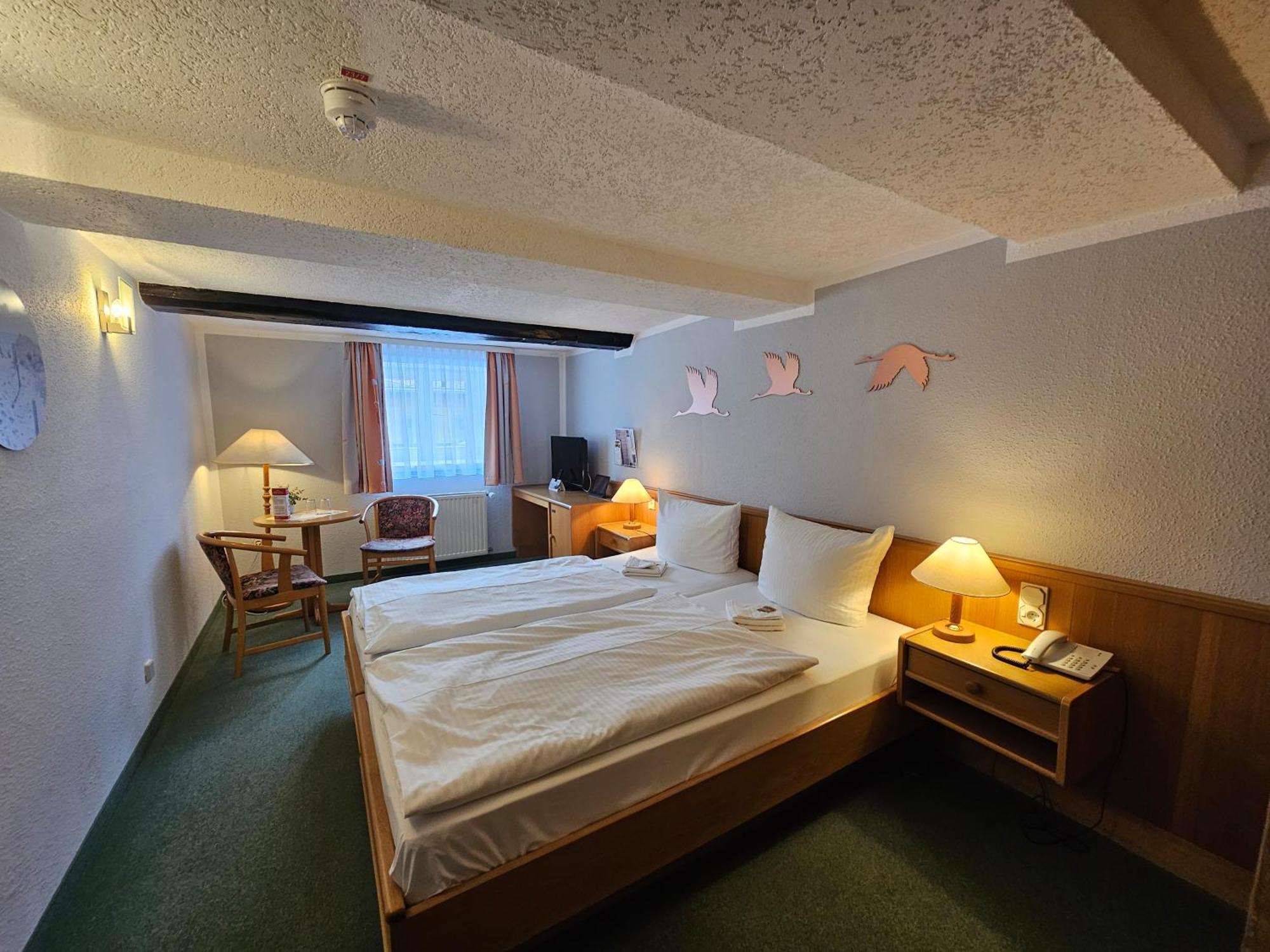 Hotel Am Markt & Brauhaus Stadtkrug Ueckermünde Екстериор снимка