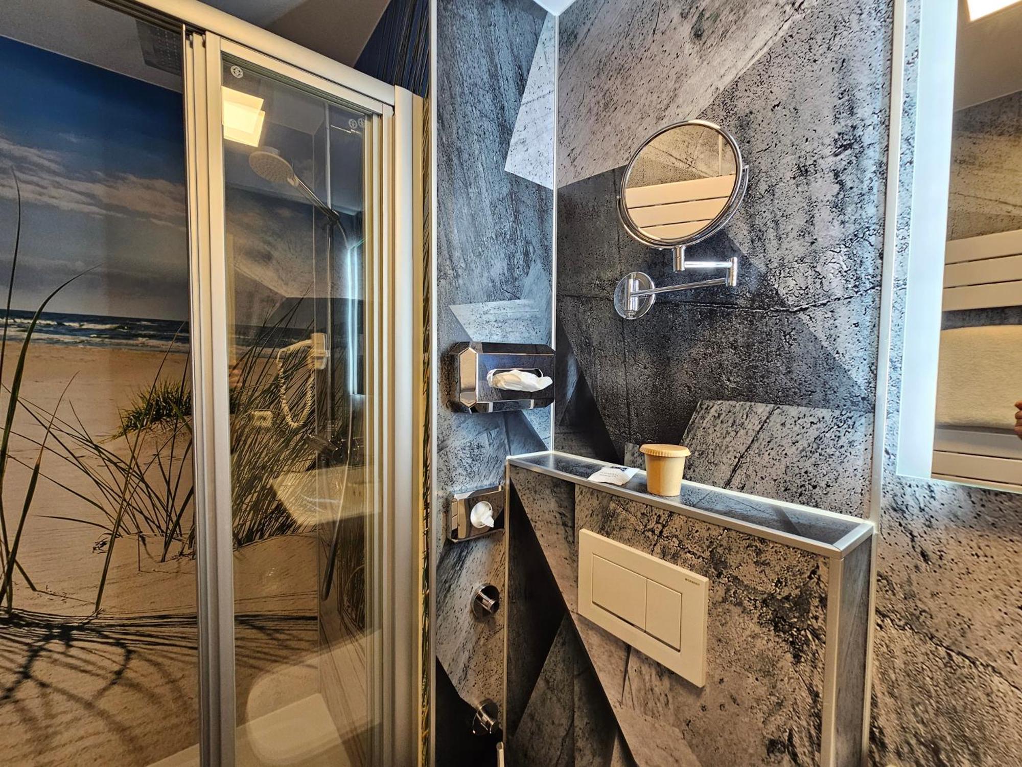 Hotel Am Markt & Brauhaus Stadtkrug Ueckermünde Екстериор снимка